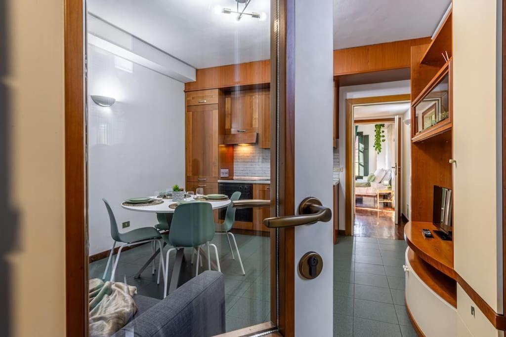 Close To Duomo Lovely City Center Flat Daire Milano Dış mekan fotoğraf
