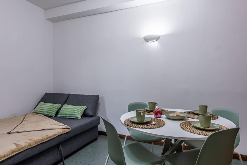 Close To Duomo Lovely City Center Flat Daire Milano Dış mekan fotoğraf